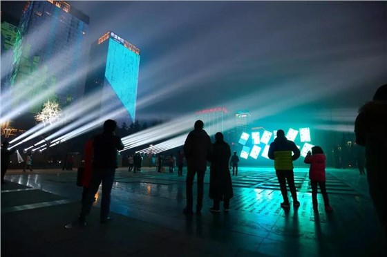 信達(dá)電通&mdash;西安高新區(qū)延平門北廣場(chǎng)燈光秀